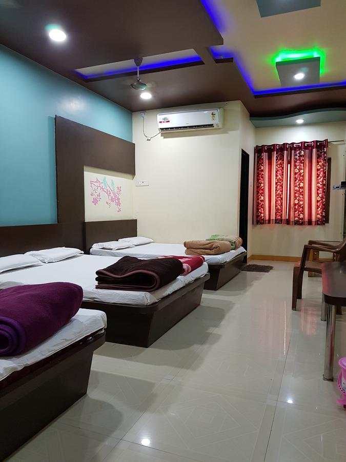 Hotel Shri Radhe Krishna Godarpura Εξωτερικό φωτογραφία