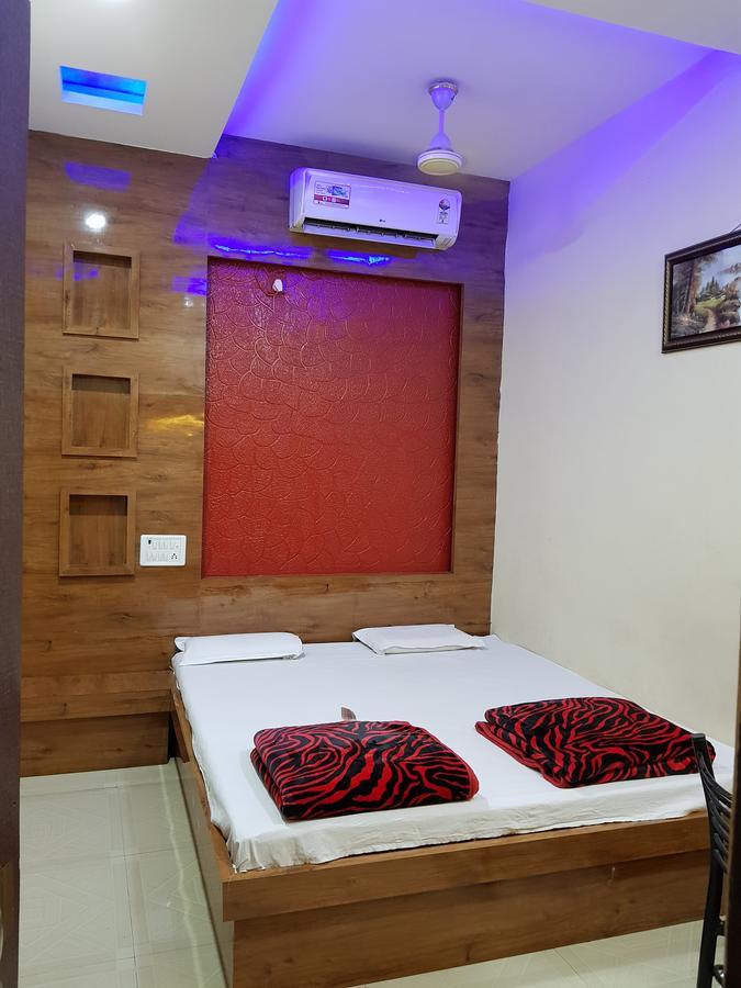 Hotel Shri Radhe Krishna Godarpura Εξωτερικό φωτογραφία
