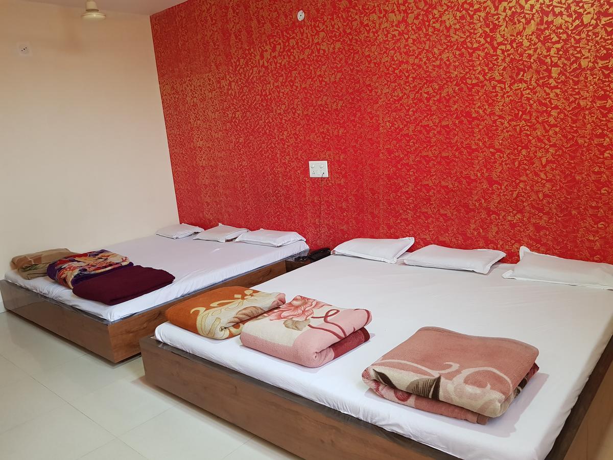 Hotel Shri Radhe Krishna Godarpura Εξωτερικό φωτογραφία